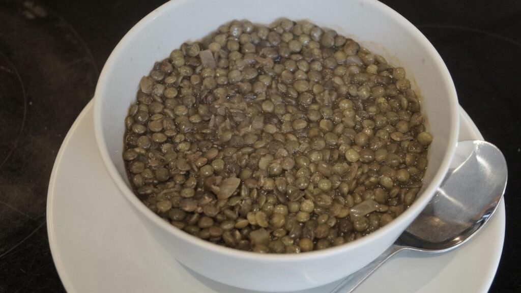 Une recette facile pour des lentilles en conserve: astuces et conseils